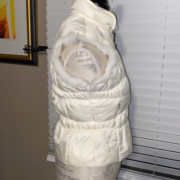 White Nylon Down Vest - Medium - Picture 3 of 8